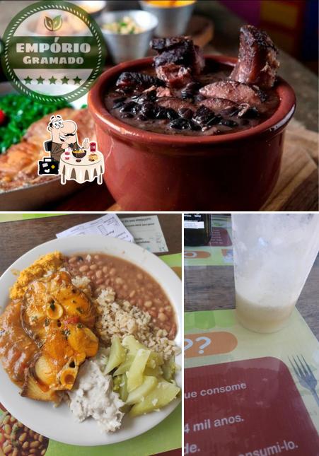 A imagem da comida e bebida no Restaurante Gramado