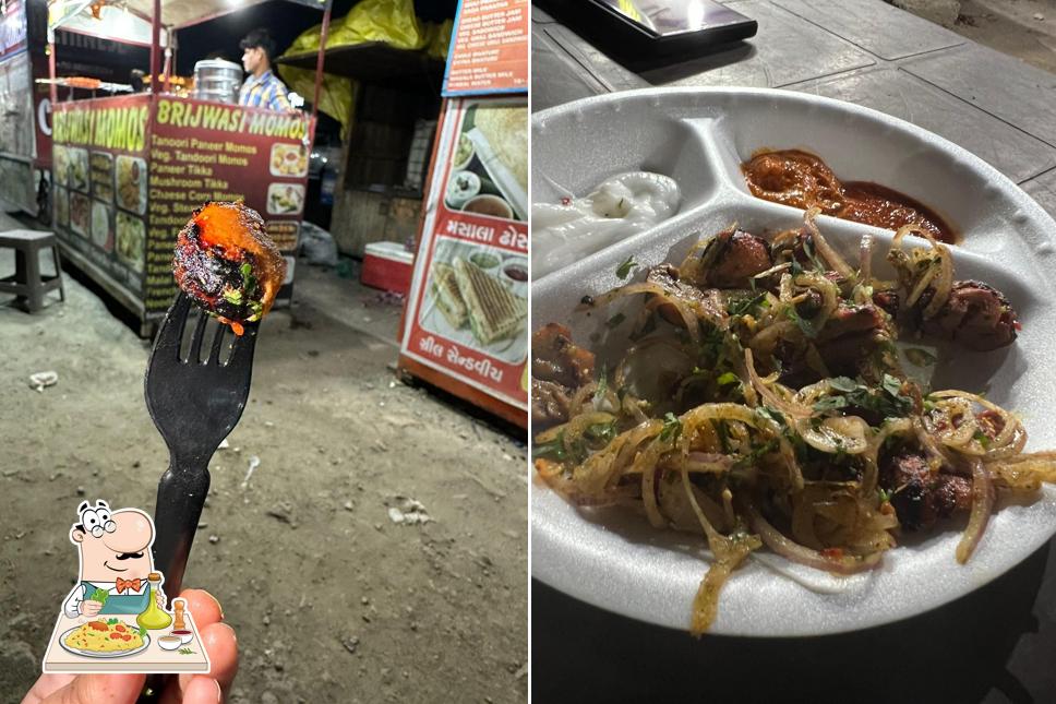 Meals at BRIJWASI MOMOS