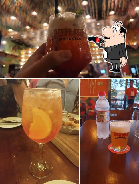Peça uma bebida do menu