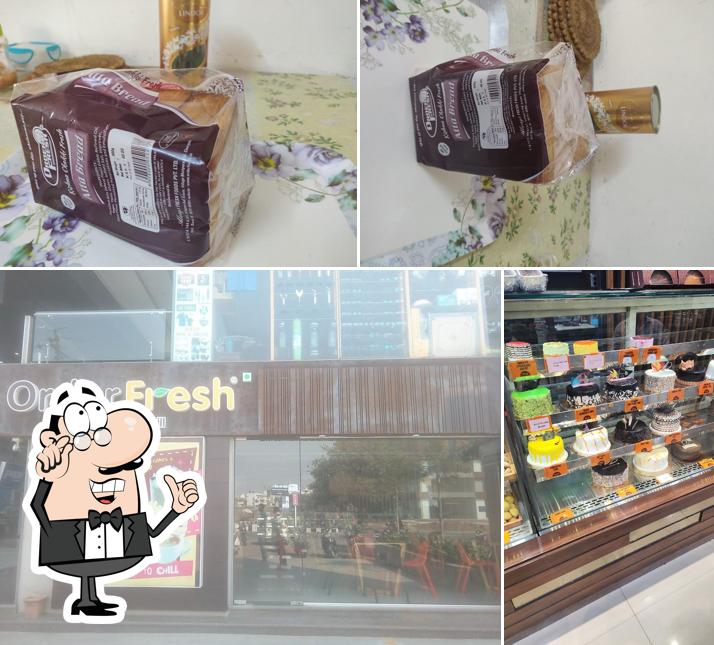 The interior of ORDER FRESH vesu