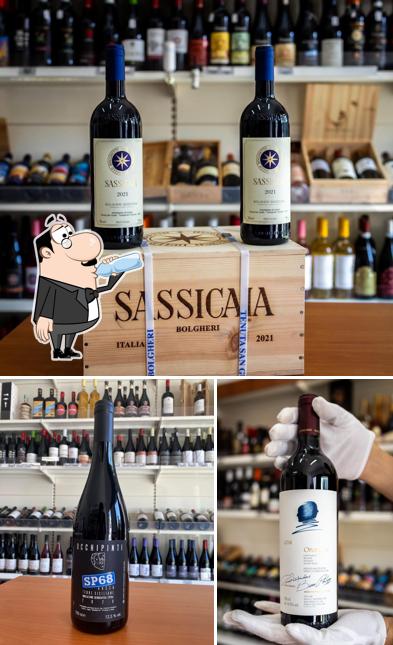 La foto della bevanda e cibo di Enoteca ENO22