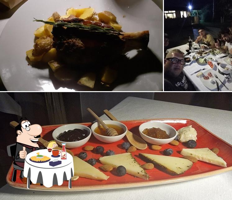 Piatto di formaggi al LA TAVERNETTA DI MASSIMO