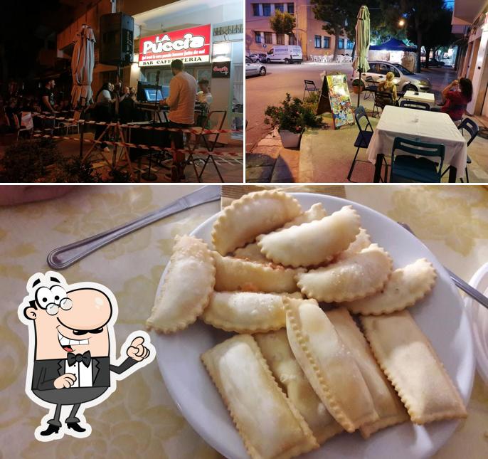 Guarda la immagine che raffigura la interni e cibo di La Puccia Leccese Bar paninoteca