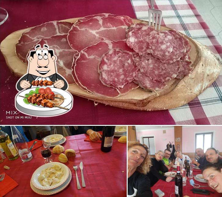 La foto della cibo e interni di Trattoria Pesenti