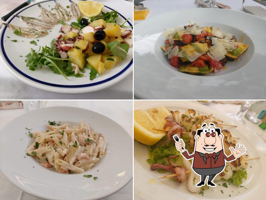 Platti al Ristorante Pizzeria La Costiera