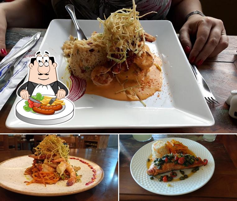 Comida em Tiwan Russo - (Rest. & Pizzaria)