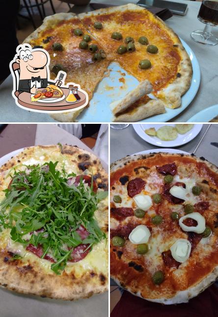 Ordina tra le svariate varianti di pizza