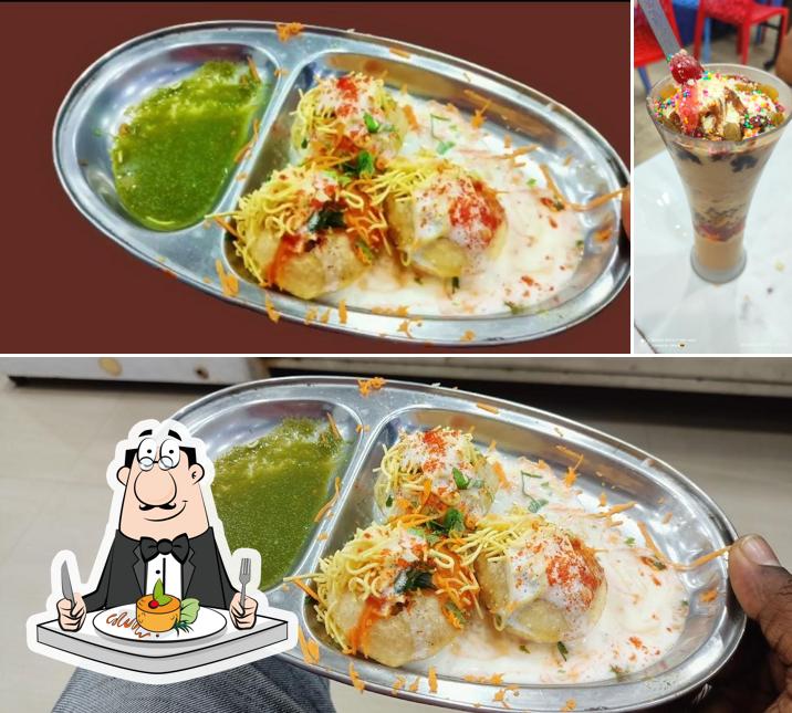 Meals at Madurai Vilakkuthoon Hanifa Jigarthanda