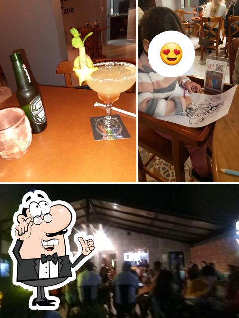 Veja imagens do interior do Good Times Burger