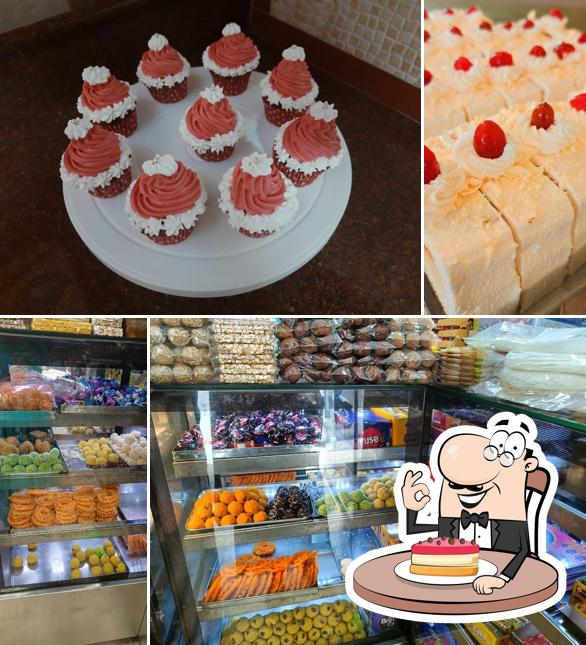 Cheesecake at Poomangalath Bakery