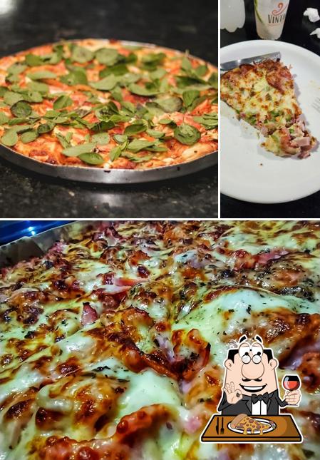 Peça diferentes tipos de pizza
