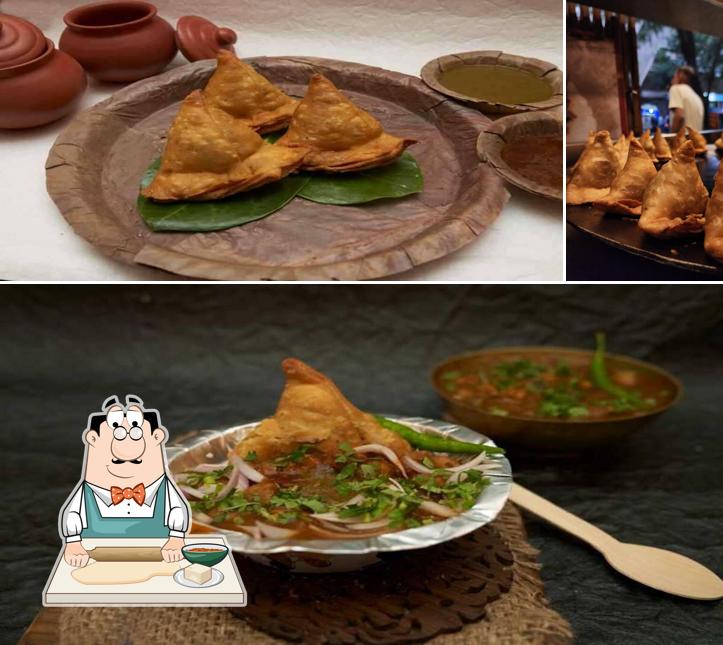 Samosa at Radhey Radhey Mehek Mthura ki