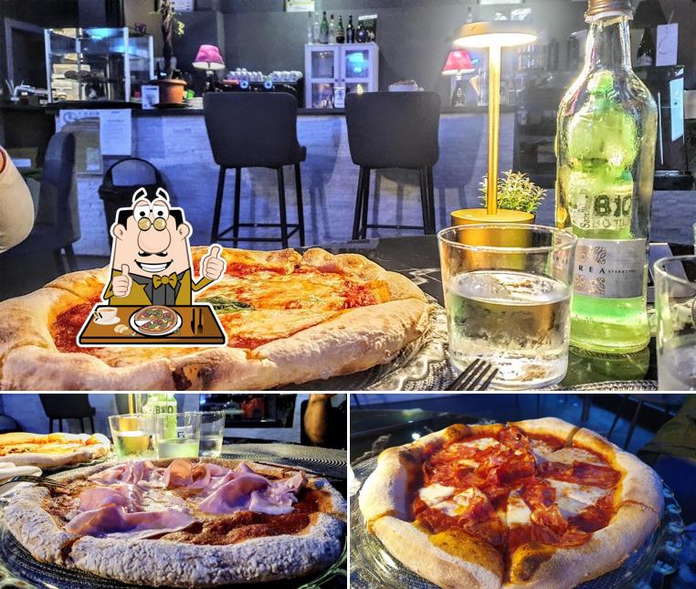 Prenditi una pizza a Zoe Vercelli
