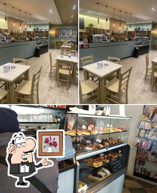 La interni e cibo del ristorante
