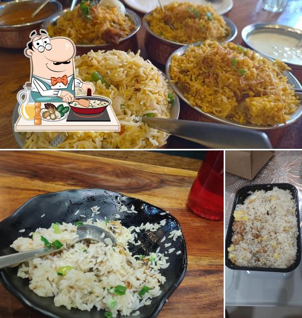 Fried rice at Birbal Darbar - Gunjur