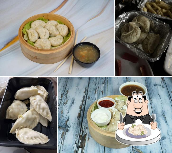 Dumplings at Momo Delights