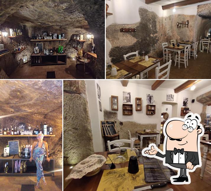 Siediti a un tavolo di La Fraschetta degli Antichi Sapori