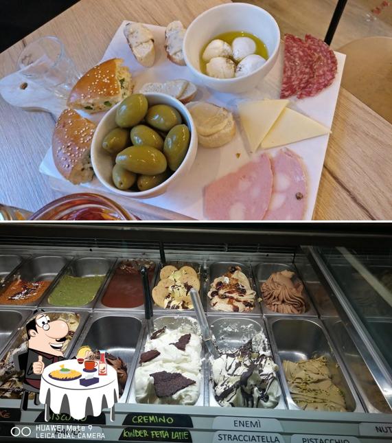 Piatto di formaggi al Il Gelato Di Enemì
