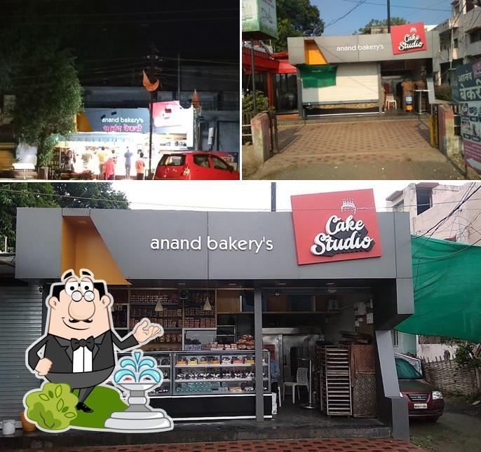 The exterior of Anand Bakery's Cake Studio