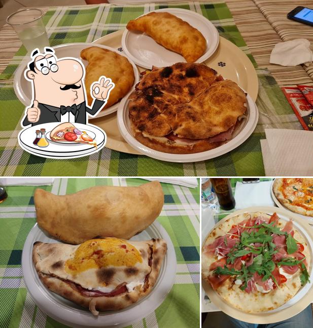 Scegli una pizza a Pizzeria Da Ciro