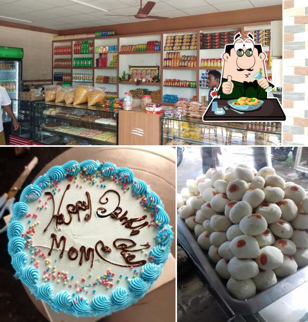 The picture of Sri Kannika Sweets’s food and interior