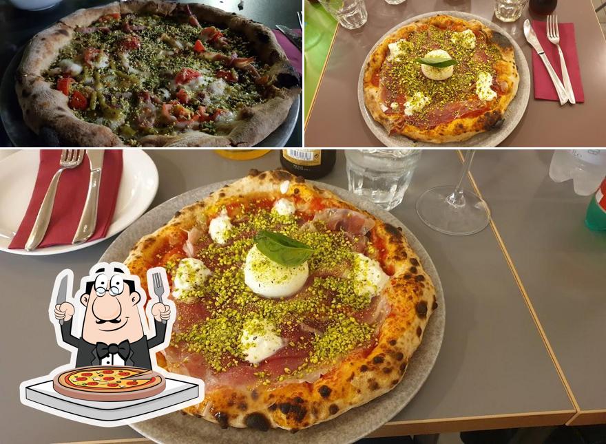 Ordina tra le molte varianti di pizza