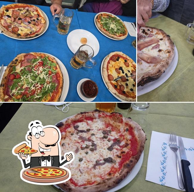 Prenditi una pizza a Pizzeria Un Giorno All'Improvviso