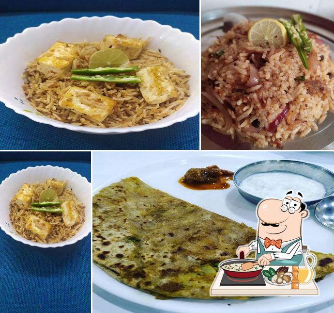 Fried rice at Daawat-E-Ishq