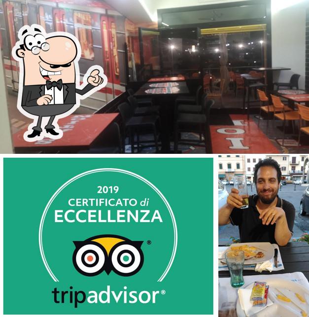Siediti a un tavolo di Burger Boss