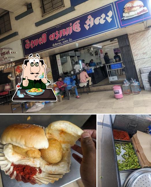 Meals at Vaishali Vadapav