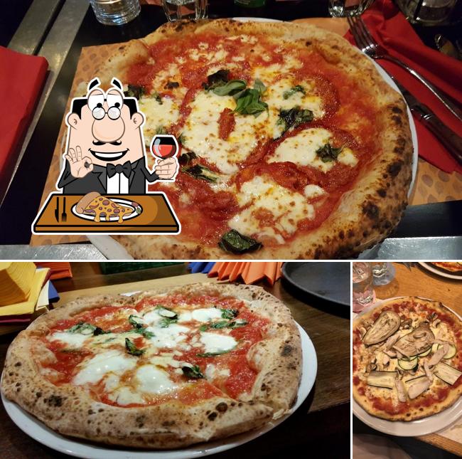 Scegli tra le svariate varianti di pizza