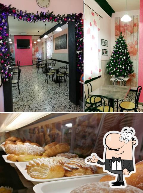 Questa è la foto che mostra la interni e cibo di Time Out Café