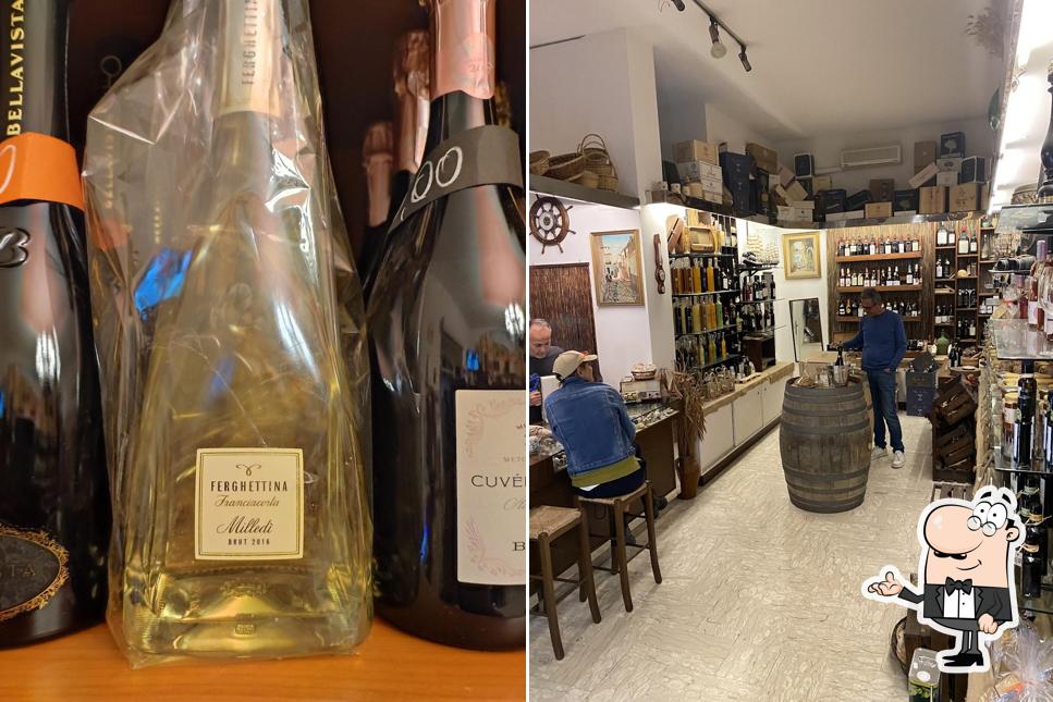 Gli interni di Enoteca Chinicchio