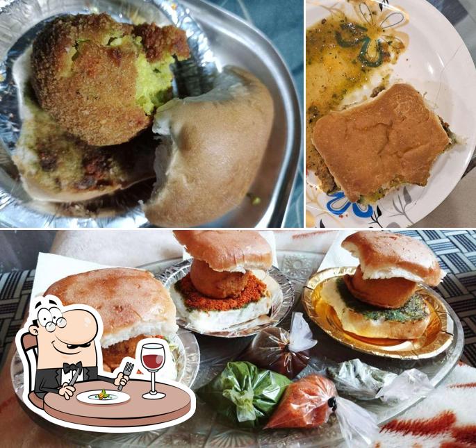 Meals at Mumbai Vada Pav