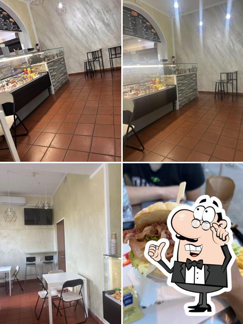 Siediti a un tavolo di Panini e Piadine Da Tuda