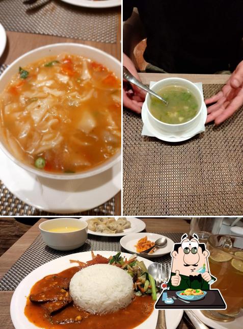 Meals at LIL' TIBET
