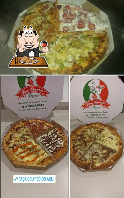 Peça diferentes variedades de pizza