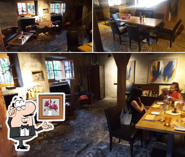 Dai un'occhiata agli interni di Ristorante Stadele