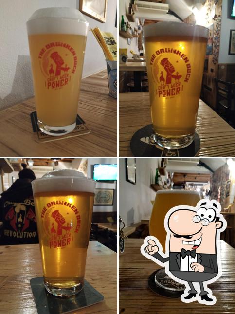 Dai un'occhiata agli interni di REFE - Refettorio Birraio