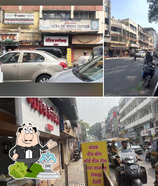 The exterior of Gaurav Snacks and modaks