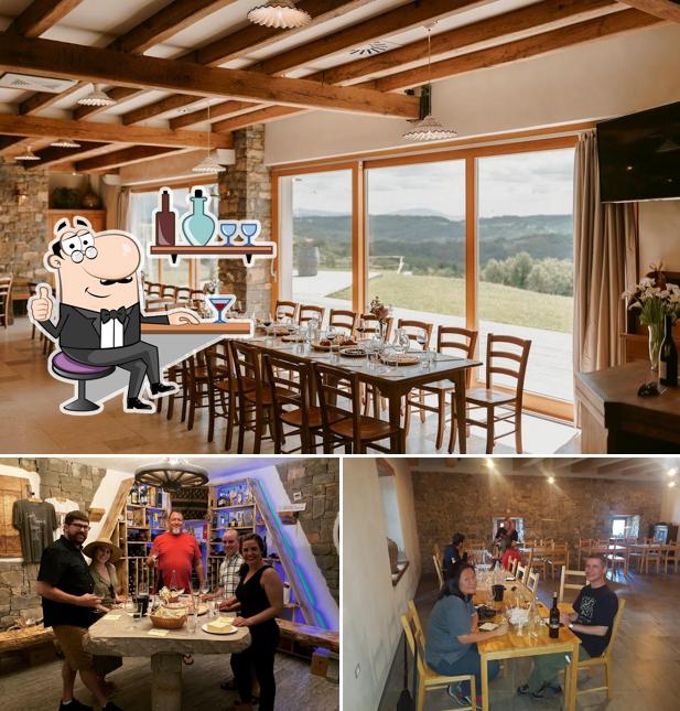 Siediti a un tavolo di Wine Tours Slovenia - Wine Tasting