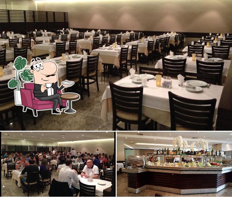 O Churrascaria Farrougrill se destaca pelo interior e comida