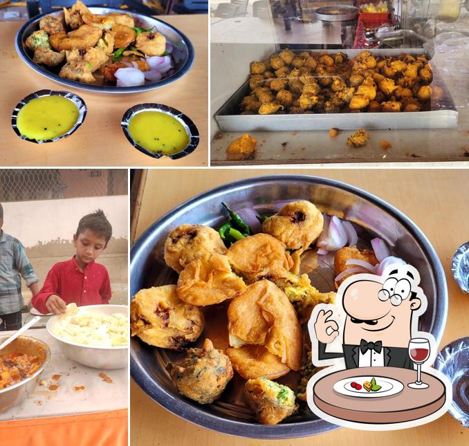 Food at THAKOR BHAJIYA HOUSE