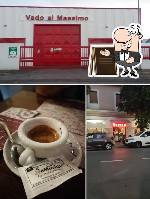 Tra le diverse cose da Pizzeria Friggitoria VERACE si possono trovare la esterno e bevanda