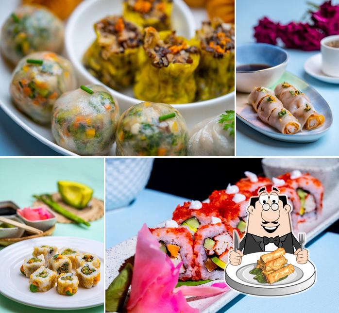 Spring rolls at Oishi Oishi by Persian Darbar