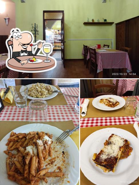 La immagine di cibo e interni da Da Carlo