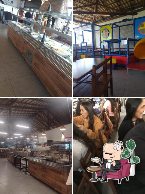 O interior do Thundera Pizza Burguer