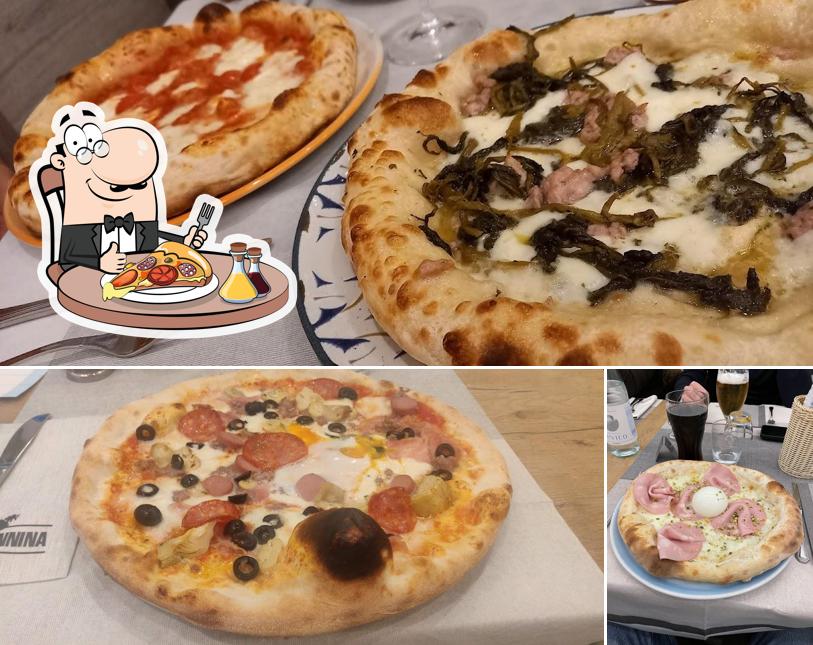 Ordina tra le svariate varianti di pizza