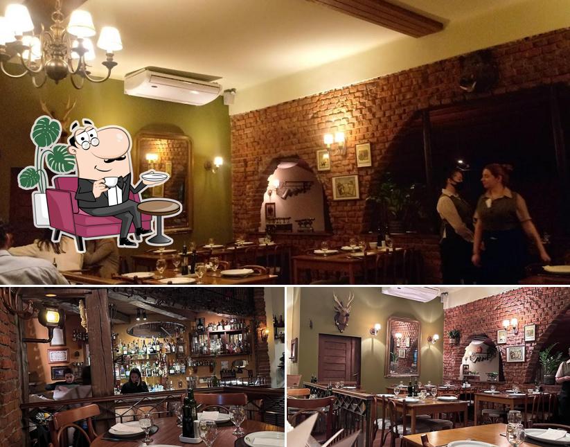 Veja imagens do interior do Restaurante Grelhados Batuva