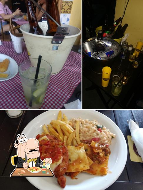 Comida em Bar do Luizinho